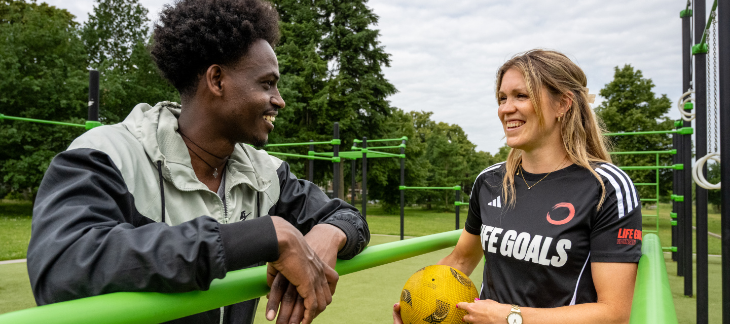 AMIF Nijmegen Sportcoach Anne en deelnemer