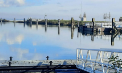 Het water in middelharnis waar  een boot voor asielopvang wordt beoogd
