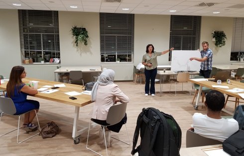 COA-medewerkers trainen rolmodellen
