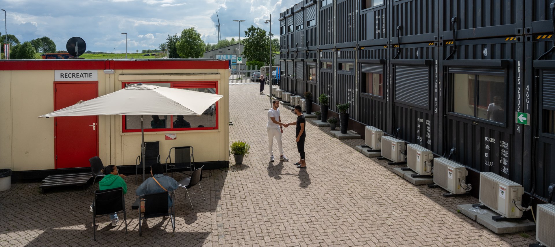 mensen voor opvang Barendrecht