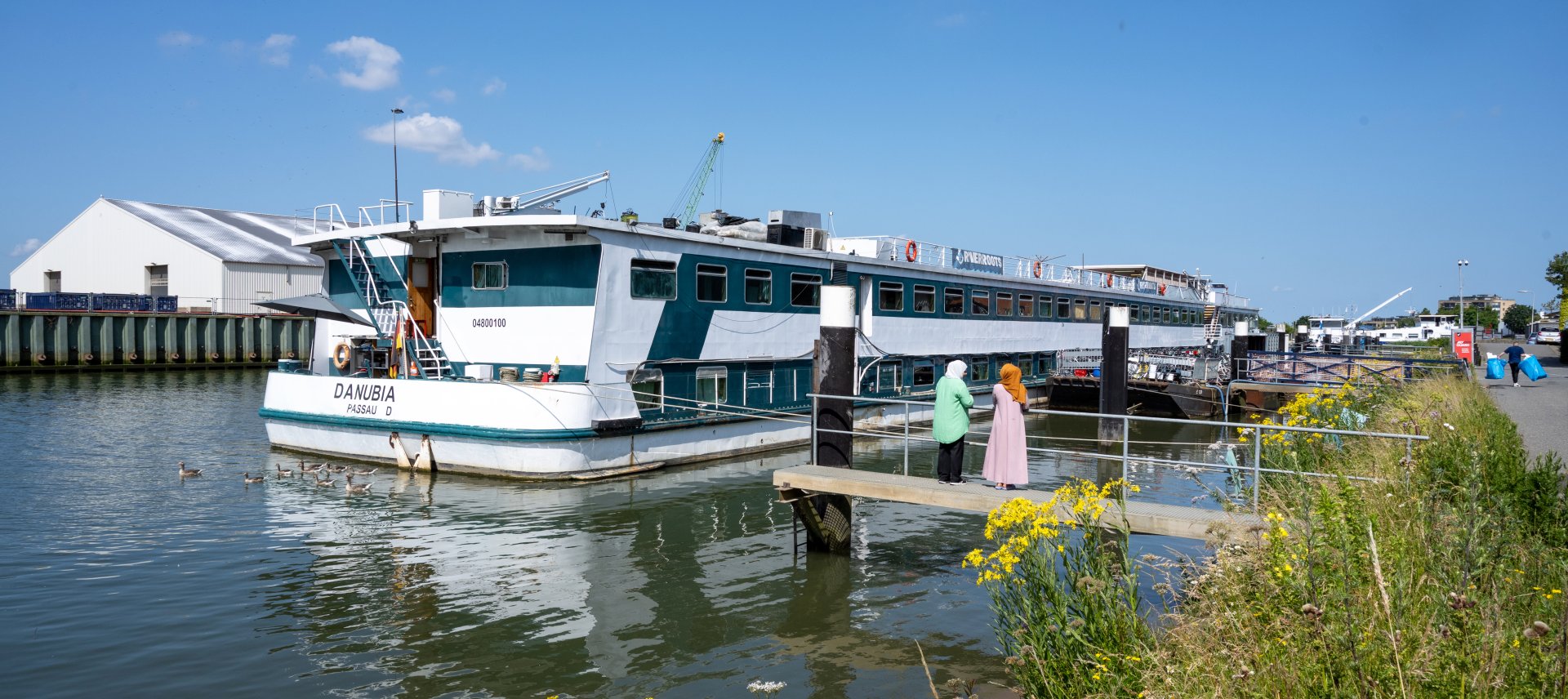 schip danubia op coa locatie Krimpen aan de ijssel