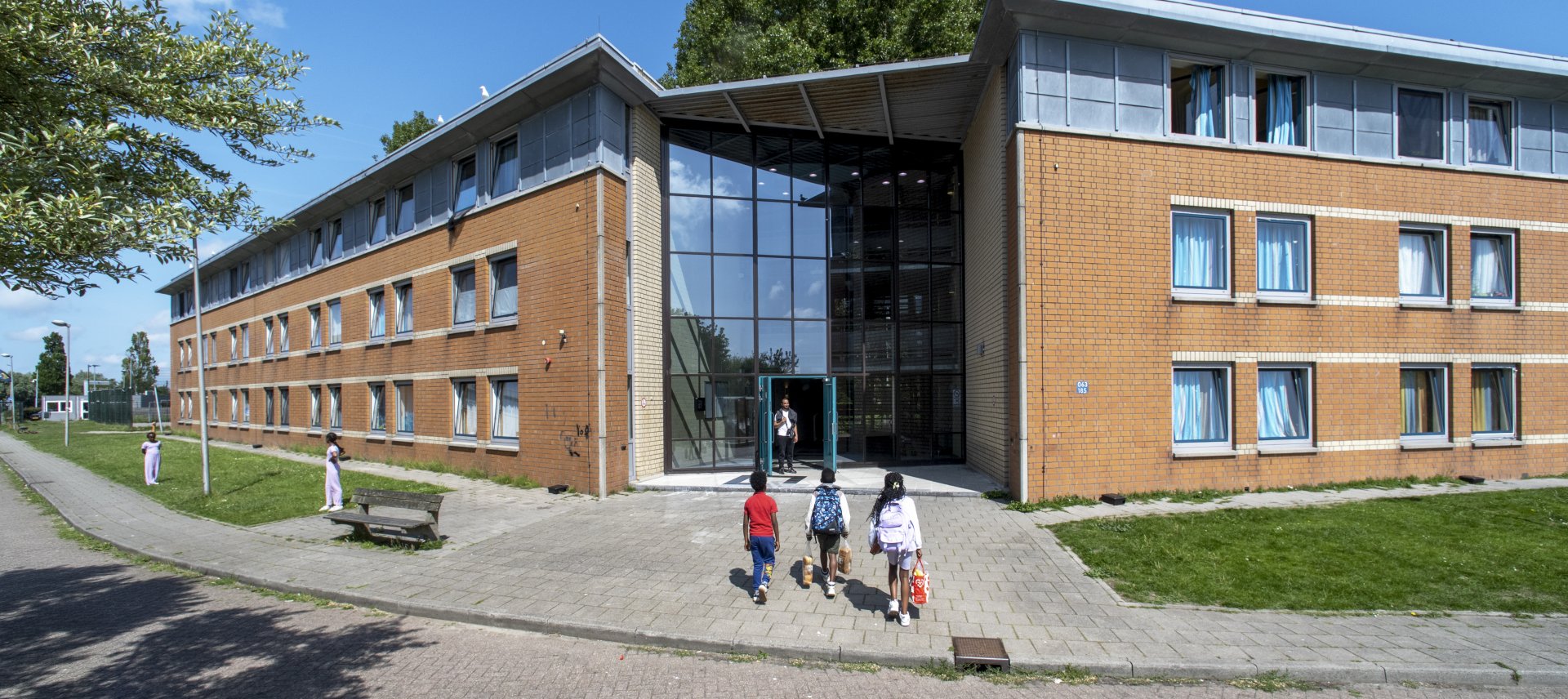 ingang en gebouw van coa locatie Katwijk