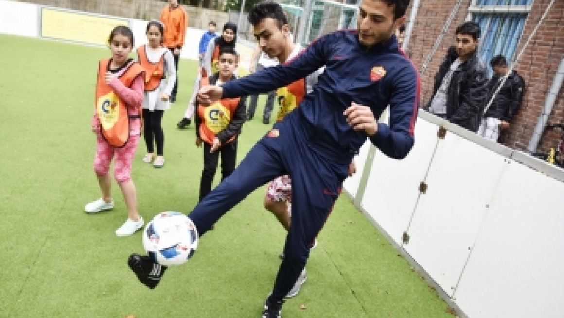 Touzani doet een baltruukje