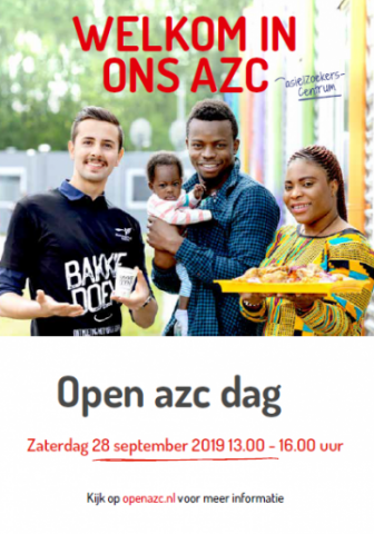 Bewoners poseren voor open dag