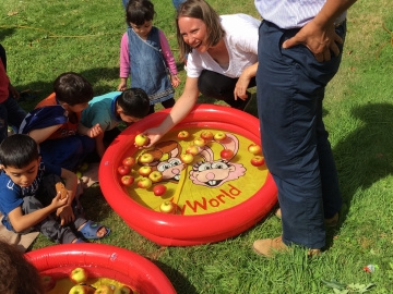 er worden activiteiten met kinderen gedaan