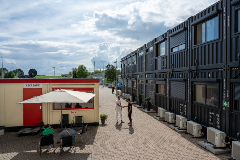 mensen voor opvang Barendrecht