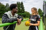 AMIF Nijmegen Sportcoach Anne en deelnemer
