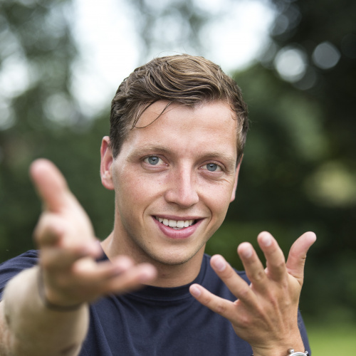 Foto van Jerome, die jeugdwerker is in Cadier en Keer